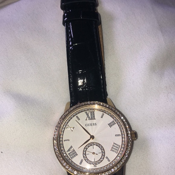 Guess watch black leather with bling/crystals - Picture 3 of 3